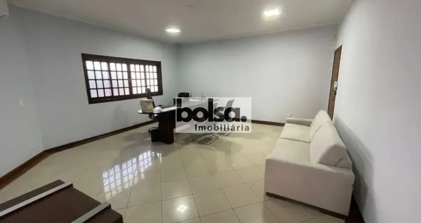 Casa com 3 quartos para alugar no Centro, Pederneiras 