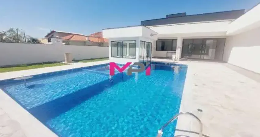 Casa Térrea de Alto Padrão à Venda Condomínio Village Castelo em Itu (Km 80 - Castelo Branco)