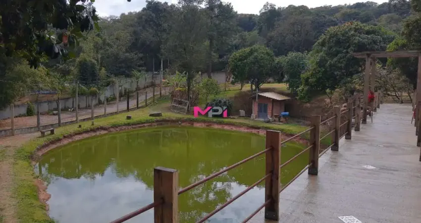 Chácara / sítio com 4 quartos à venda na Chácara São Francisco, Jundiaí 