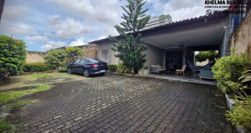 Vendo casa toda solta com 3 suítes + gabinete, amplo recuo e quintal, na parquelândia