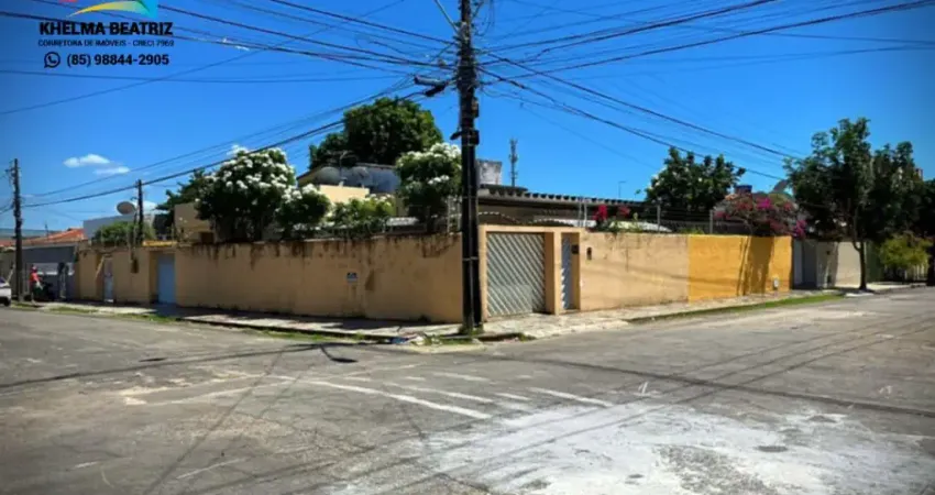 Casa de esquina com 8 quartos, terreno 600m², amadeu furtado