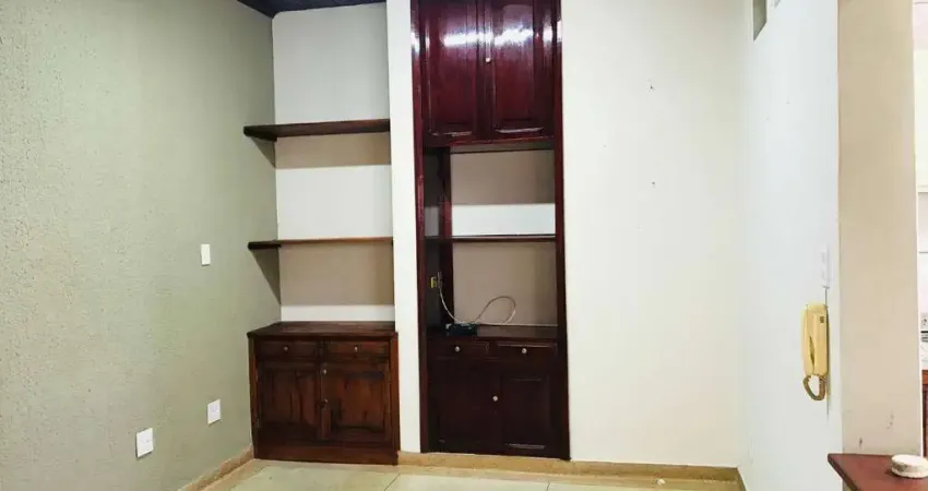 Casa com 2 dormitórios para alugar, 80 m² por R$ 2.040,00/mês - Centro - Taubaté/SP