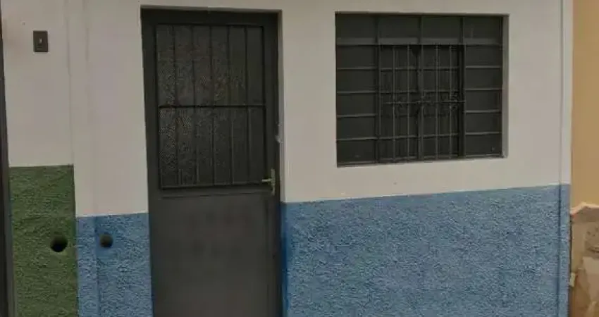 Casa com 1 dormitório para alugar, 45 m² por R$ 860,00/mês - Centro - Taubaté/SP