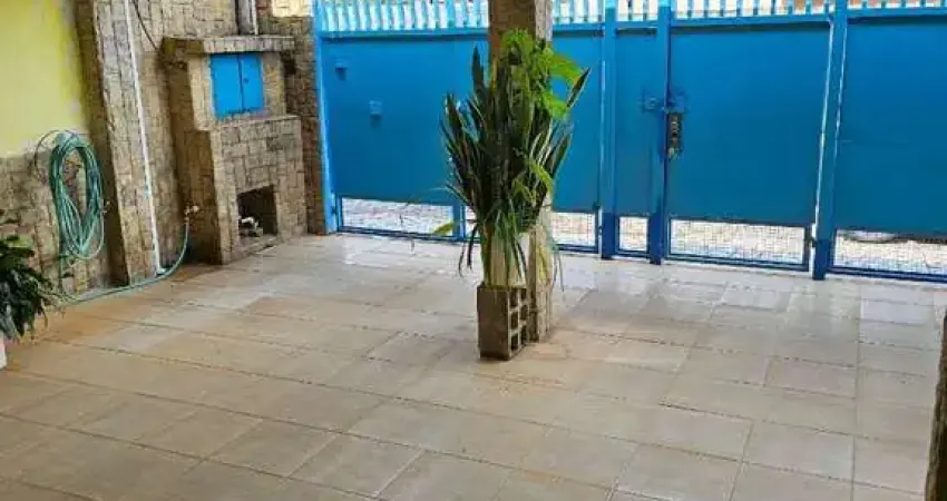 Casa com 3 dormitórios à venda, 208 m² por R$ 750.000,00 - Campos Elíseos - Taubaté/SP