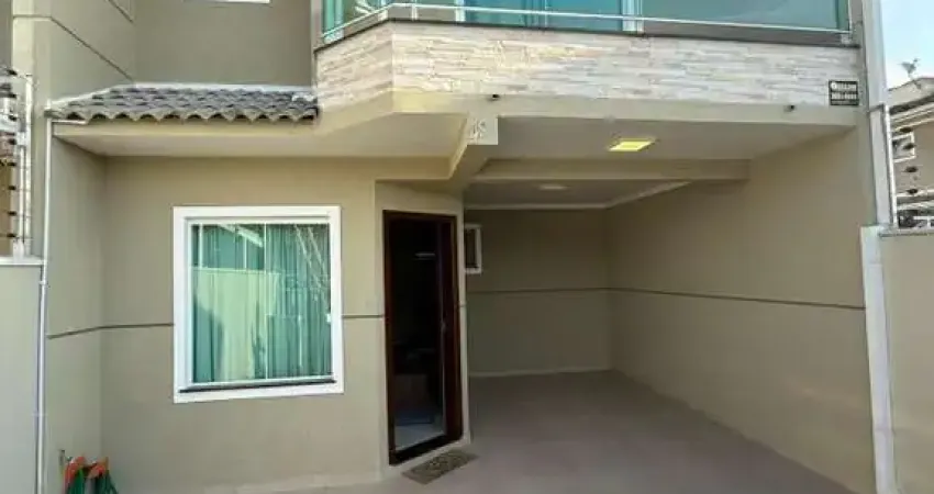 Sobrado para Venda em São José dos Pinhais, Costeira