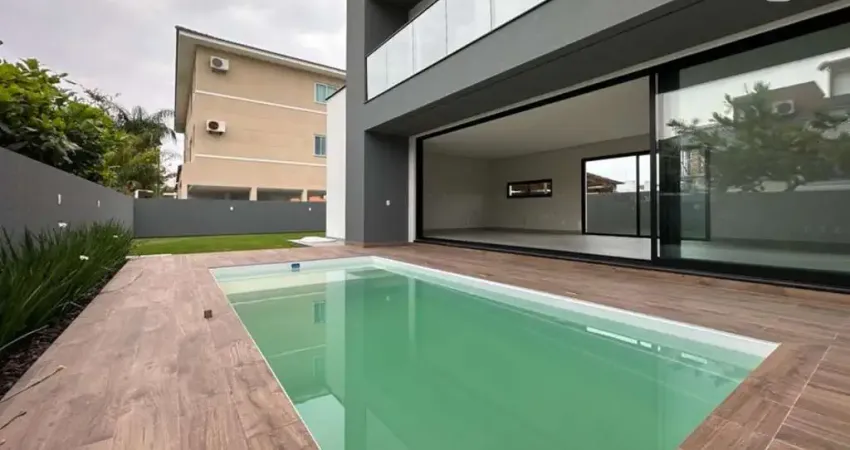 Casa com 3 quartos à venda na Rua Das Seringueiras, 729, Praia de Palmas, Governador Celso Ramos