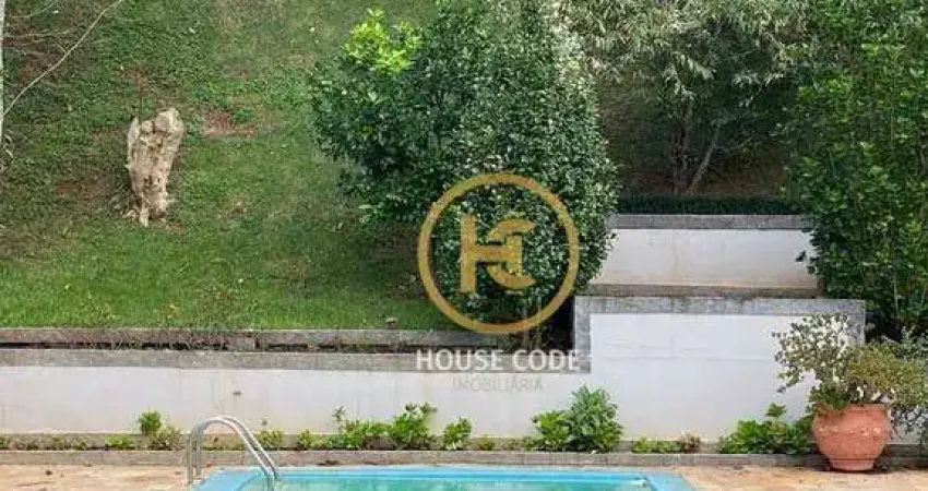 Casa com 3 Quartos(3 Suítes) à venda, 180 m² por R$ 1.300.000 - Condomínio Forest Hills - Granja Viana - SP