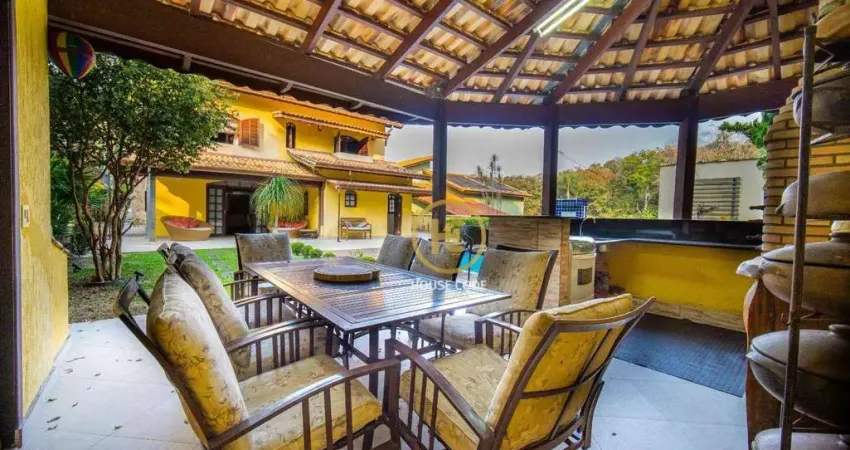 Casa com 3 dormitórios à venda, 328 m² por R$ 1.450.000,00 - Barueri - Barueri/SP