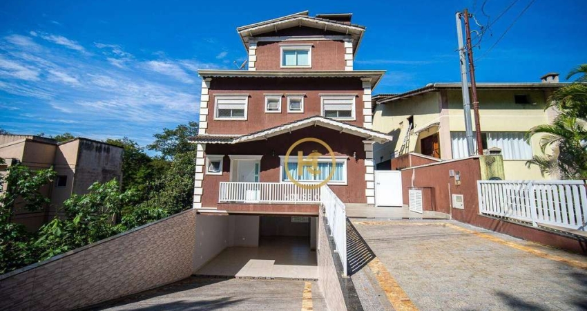 Casa com 3 dormitórios à venda, 274 m² por R$ 1.350.000,00 - Parque Nova Jandira - Jandira/SP