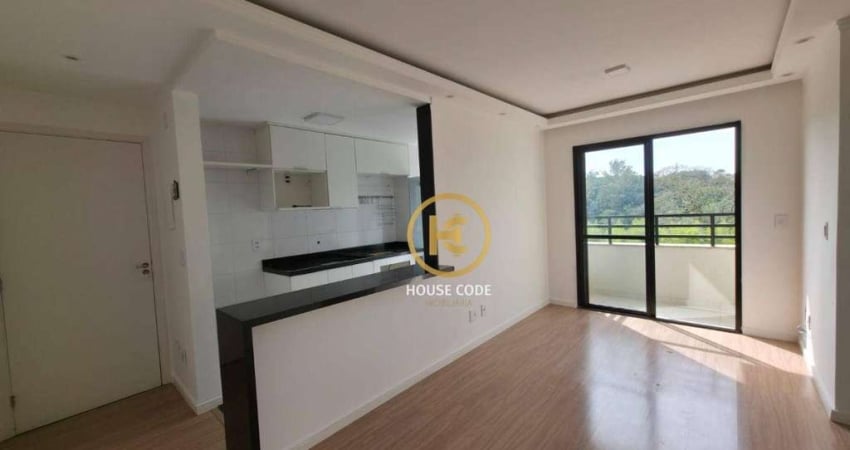Apartamento semi-mobiliado, disponível para venda no Jardim Ísis