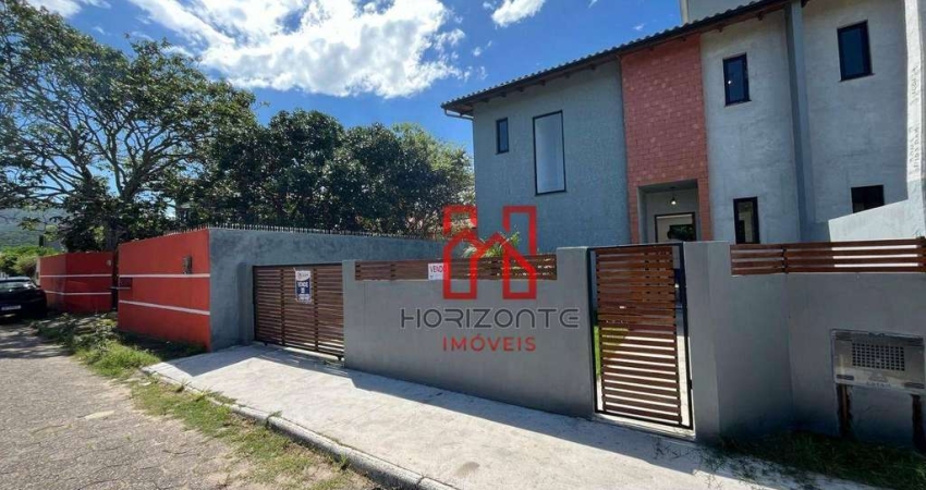 Sobrado com 2 dormitórios à venda, 105 m² por R$ 515.000 - São João do Rio Vermelho - Florianópolis/SC