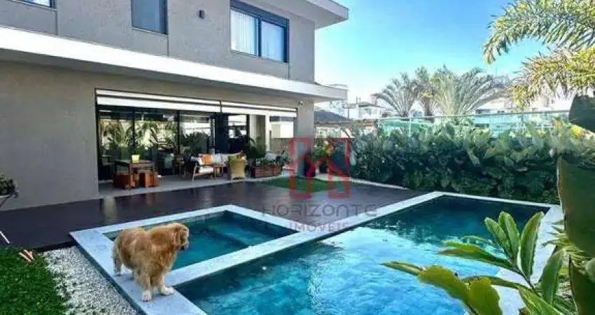 Casa com 4 dormitórios à venda, 363 m² por R$ 8.500.000,00 - Jurerê - Florianópolis/SC