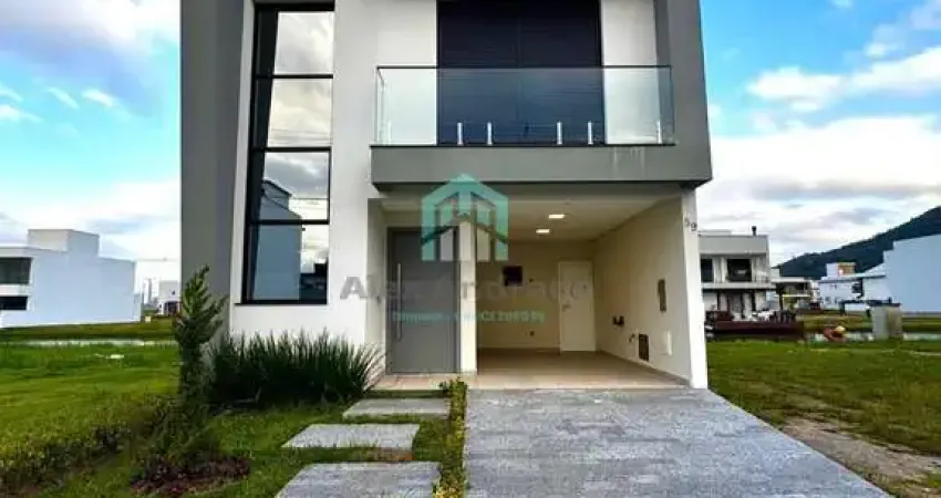 Casa em Condomínio à Venda no Bairro Deltaville, Biguaçu