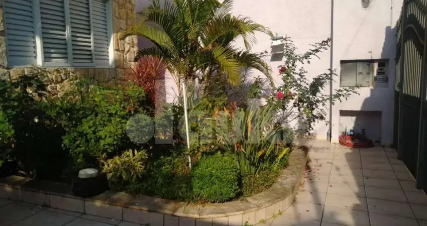 Casa de 143m² à venda em Santo André-SP, Jardim Stella! 3 quartos, 1 suíte, 1 sala, 2 banheiros, 3 vagas de garagem