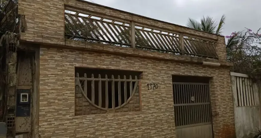 Casa / mini chacrinha pedro de toledo bairro três barra/próximo pesqueiro do português