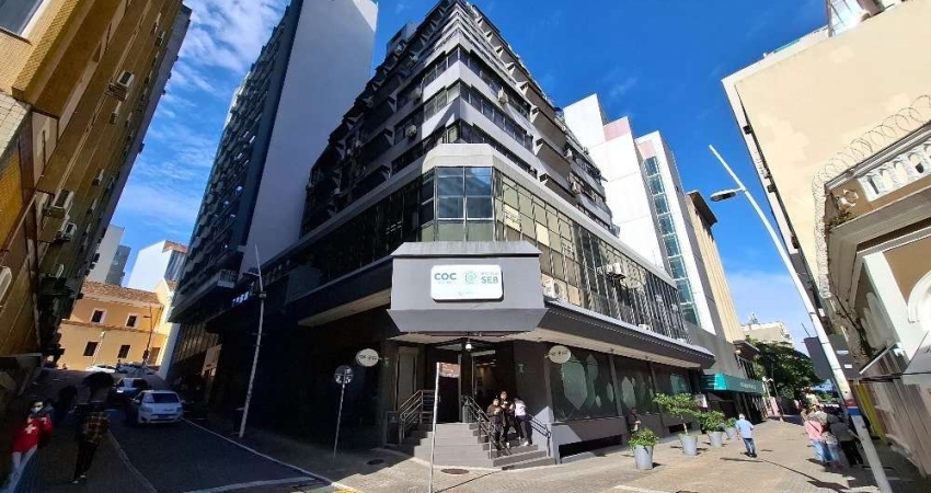Oportunidade! Salas/Conjuntos em Centro - Florianópolis