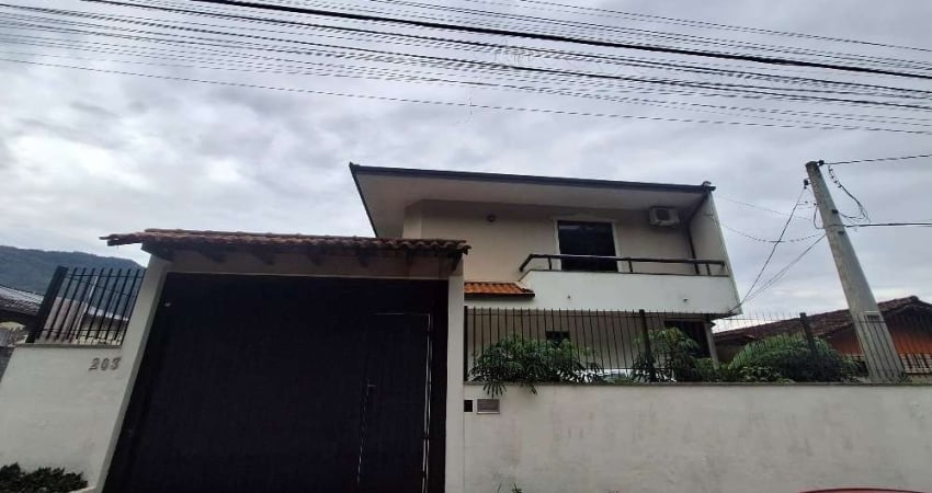 Excelente Apartamento 1 dormitório(s) em Monte Verde - Florianópolis