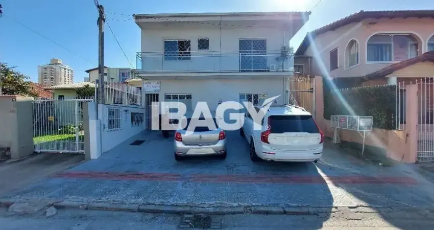 Excelente apartamento 2 dormitório(s) em barreiros - são josé