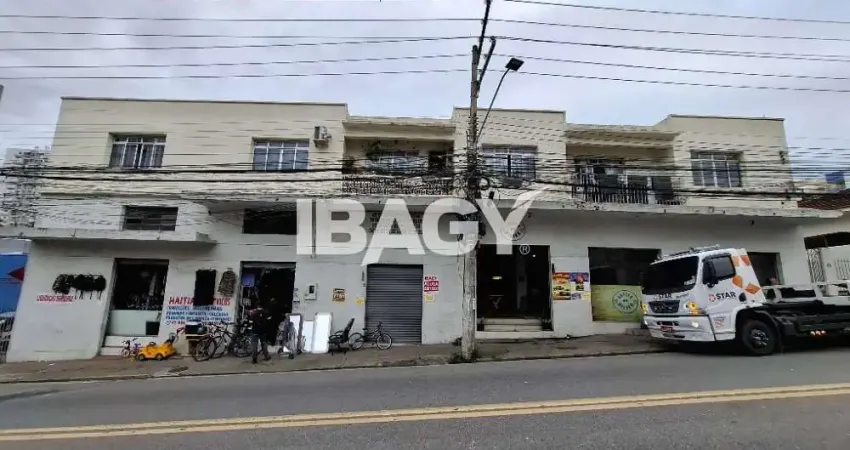 Ponto comercial para alugar na Rua Santos Saraiva, 1257, Estreito, Florianópolis