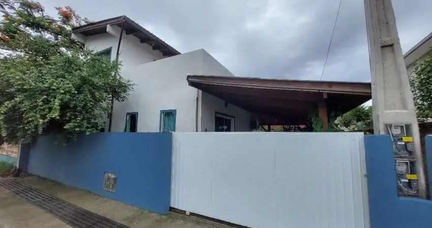 Excelente casa 1 dormitório(s) em campeche - florianópolis