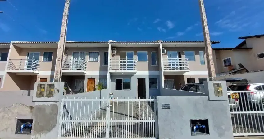 Excelente Casa 2 dormitório(s) em São Sebastião - Palhoça