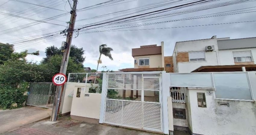 Casa com 3 quartos para alugar na Nova Esperança, 496, Campeche, Florianópolis