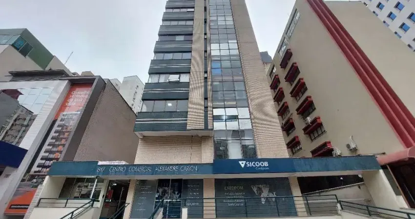 Sala comercial para alugar na Avenida Rio Branco, 817, Centro, Florianópolis