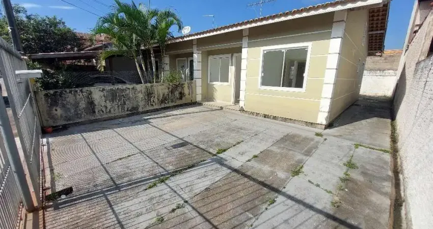 Casa com 2 quartos para alugar na Rua Ilha Terceira, 107, São Sebastião, Palhoça