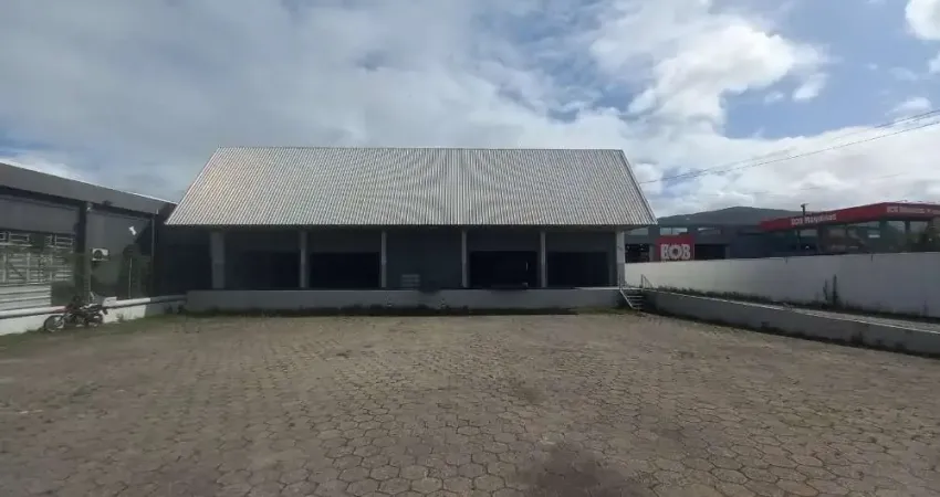 Barracão / Galpão / Depósito para alugar na Rua Hipólito Henrique Pfleger, 3431, Rio Caveiras, Biguaçu