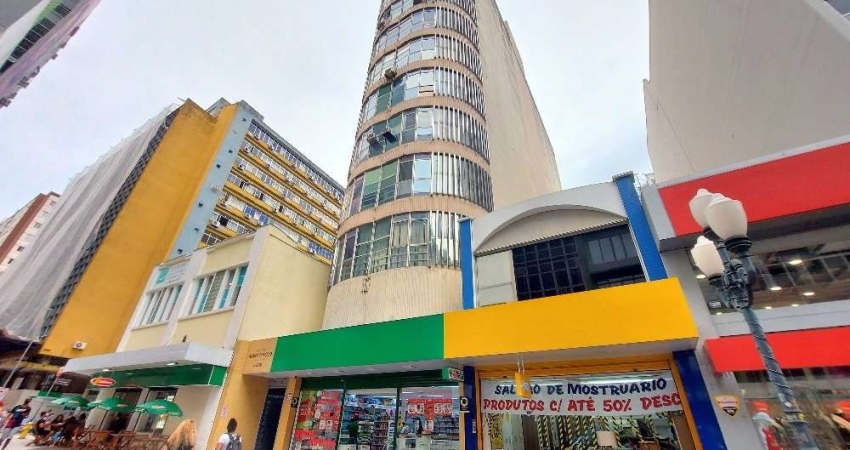 Oportunidade! Salas/Conjuntos em Centro - Florianópolis