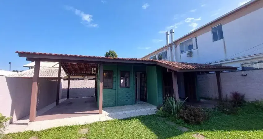 Excelente Casa 2 dormitório(s) em Campeche - Florianópolis