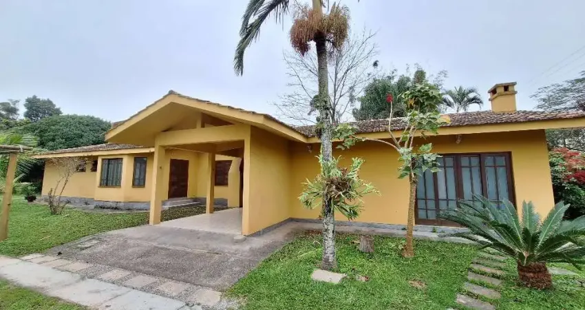 Excelente casa 5 dormitório(s) em campeche - florianópolis