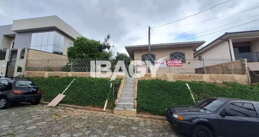 Casa com 3 quartos para alugar na Rua Getúlio Neto, 42, Centro, São José