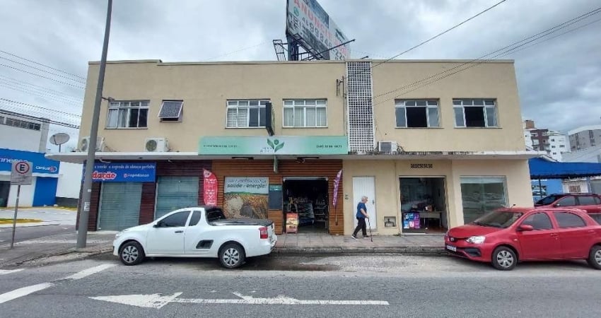 Ponto comercial com 1 sala para alugar na Avenida Leoberto Leal, 767, Barreiros, São José