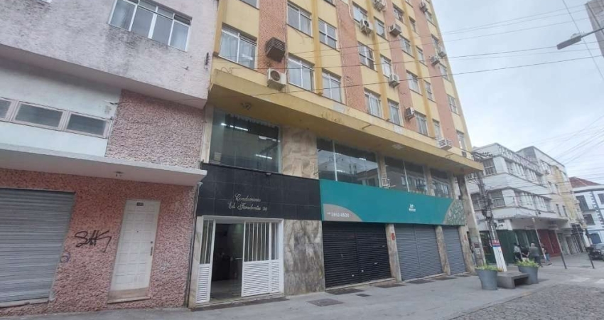 Oportunidade! Salas/Conjuntos em Centro - Florianópolis
