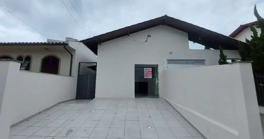 Ponto comercial com 1 sala para alugar na Pedro José de Azevedo, 120, Centro, Biguaçu