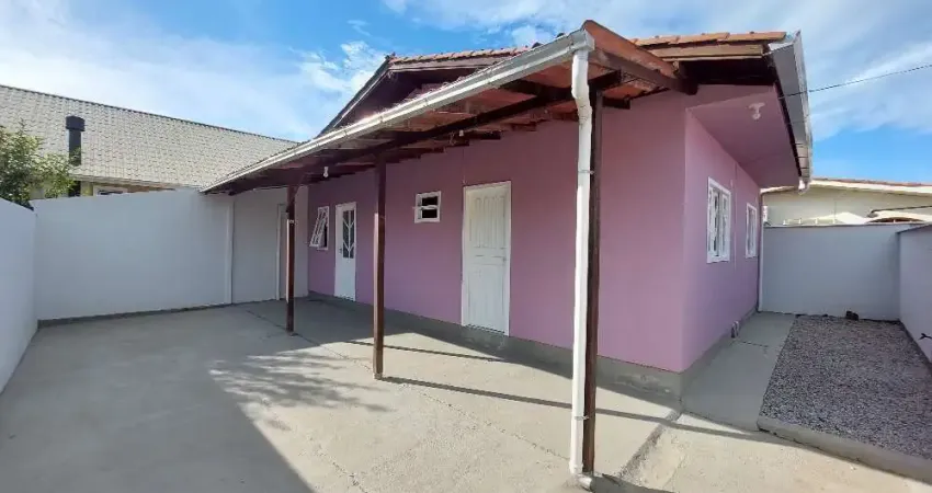 Excelente Casa 2 dormitório(s) em Morro das Pedras - Florianópolis