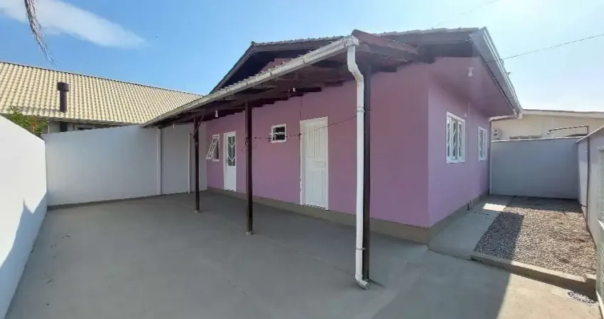 Excelente Casa 2 dormitório(s) em Morro das Pedras - Florianópolis