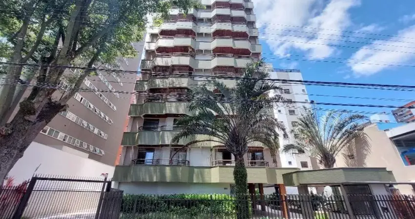 Excelente Apartamento 3 dormitório(s) em Centro - Florianópolis