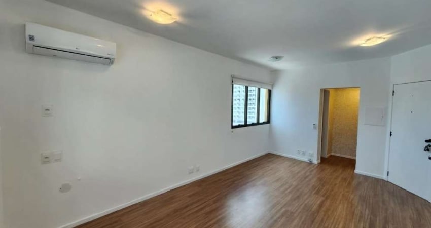 Oportunidade! Salas/Conjuntos em Centro - Florianópolis