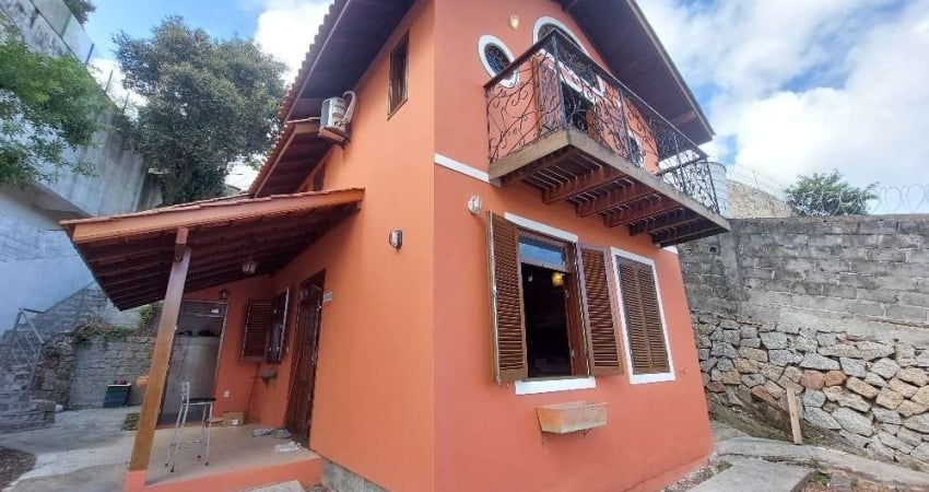Excelente Casa 3 dormitório(s) em José Mendes - Florianópolis