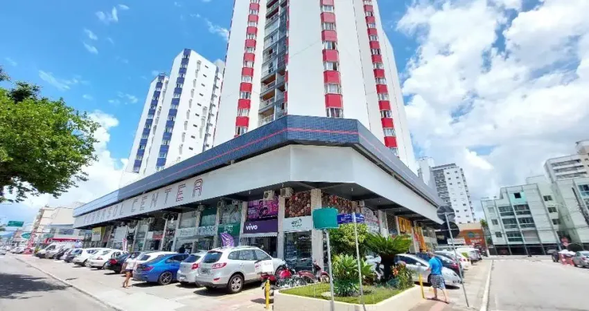 Ponto comercial para alugar na Rua Emerson Ferrari, 28, Kobrasol, São José