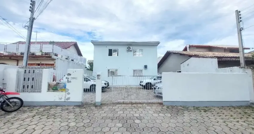 Excelente Apartamento 1 dormitório(s) em Carianos - Florianópolis