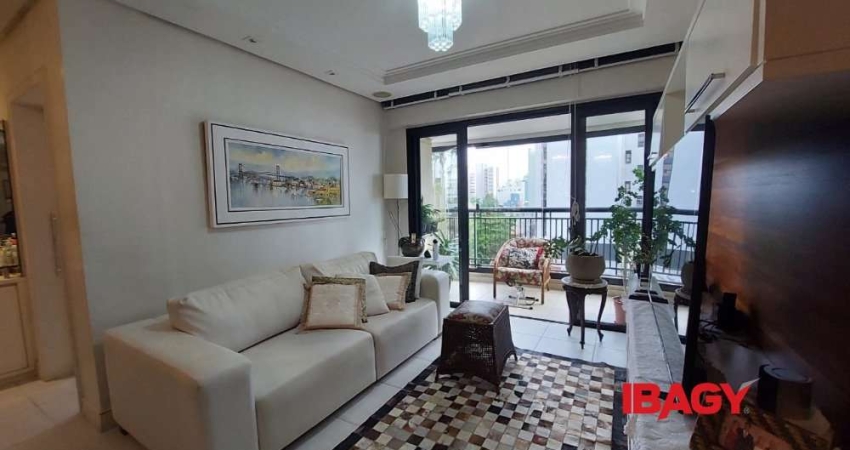 Excelente Apartamento 3 dormitório(s) em Centro - Florianópolis