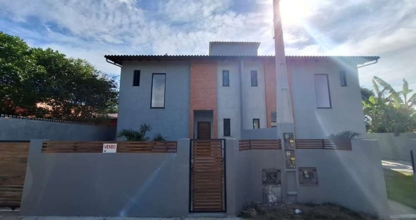 Excelente Casa 2 dormitório(s) em São João do Rio Vermelho - Florianópolis