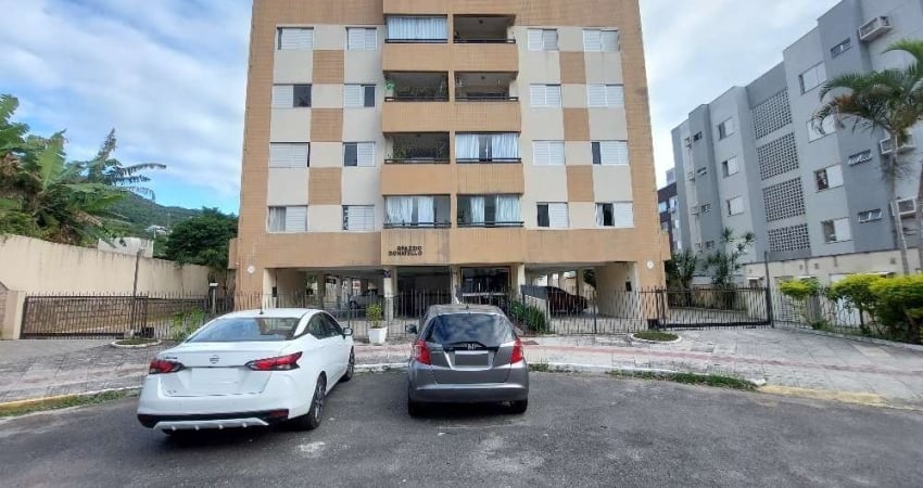 Apartamento com 3 quartos para alugar na PADOVA, 74, Córrego Grande, Florianópolis