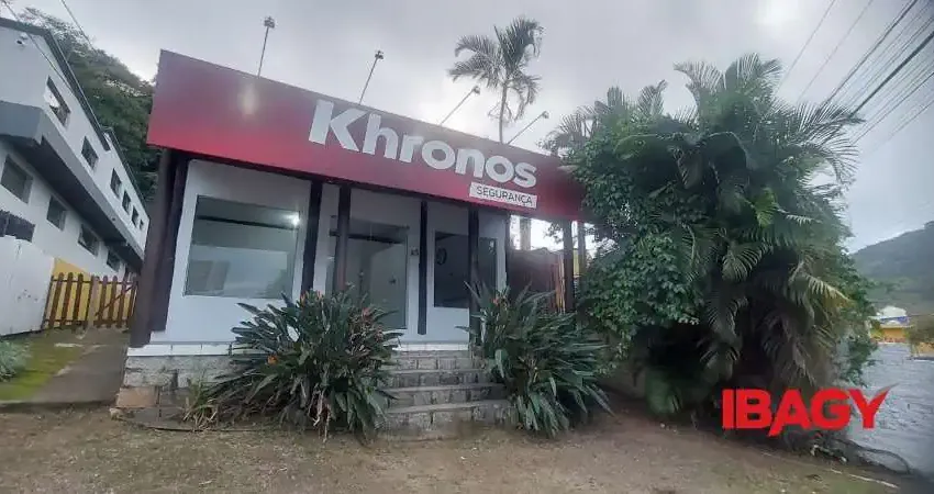 Ponto comercial com 1 sala para alugar na Rodovia Francisco Magno Vieira, 2580, Rio Tavares, Florianópolis
