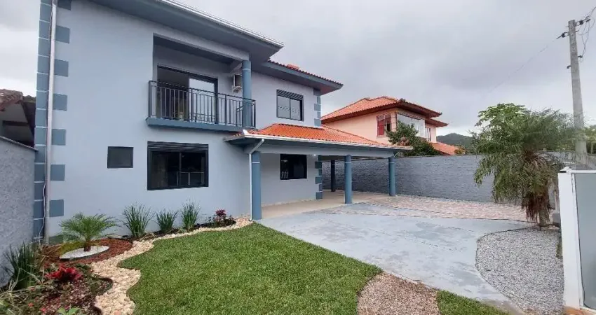 Casa com 3 quartos para alugar na Rua do Gramal, 660, Campeche, Florianópolis