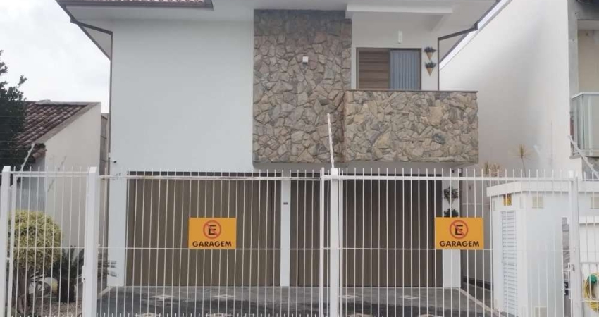 Prédio para alugar na Rua Antônio Mattos Areas, 215, Balneário, Florianópolis