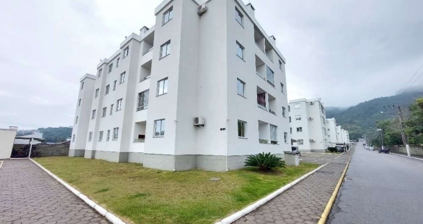 Apartamento com 2 quartos para alugar na Rua Homero de Miranda Gomes, 844, Fundos, Biguaçu